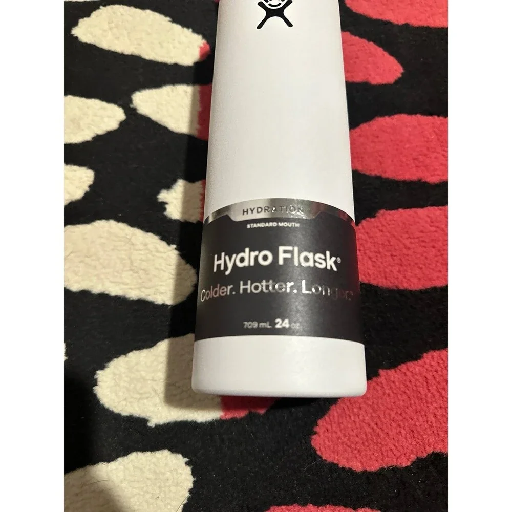 Brand new white Hydro flask, 24 ounce